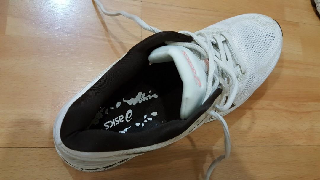 asics gel nimbus 20 sakura