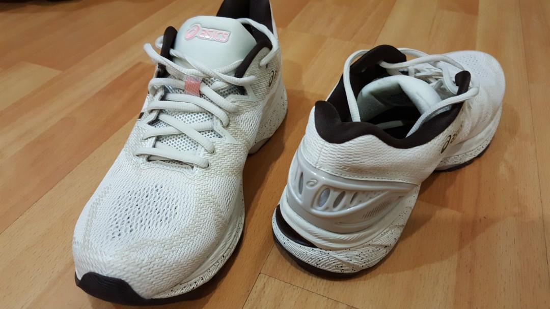 Asics Gel Nimbus 20 Sakura special reduce