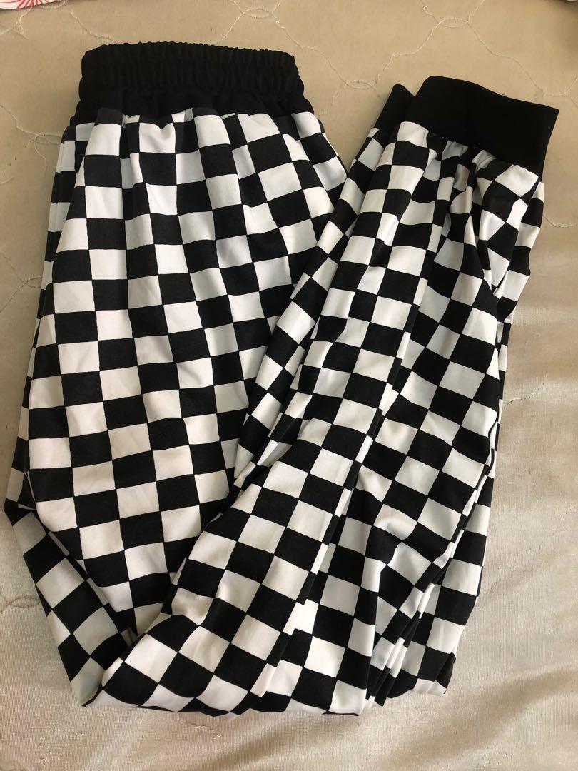 Checkerboard sweatpants discount