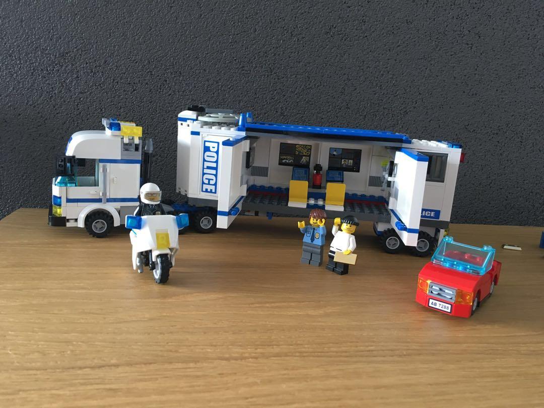 LEGO City Police Truck 7288, Hobbies & Toys, Toys & Games on Carousell