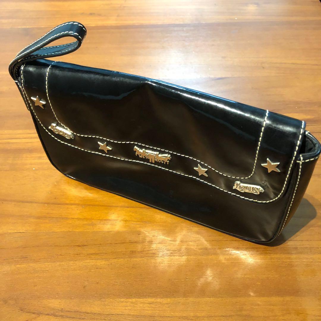 levi's clutch bag