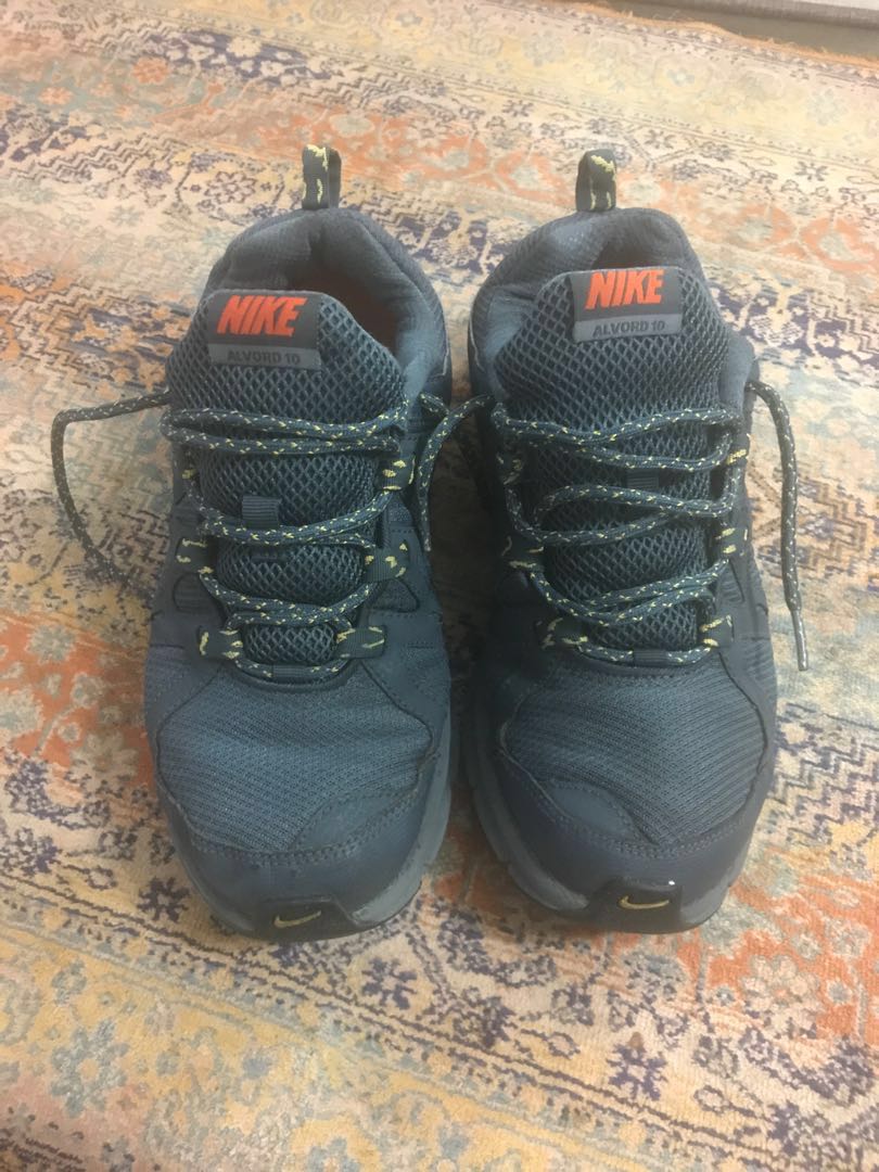 Nike air alvord 10 mens trail deals running shoes