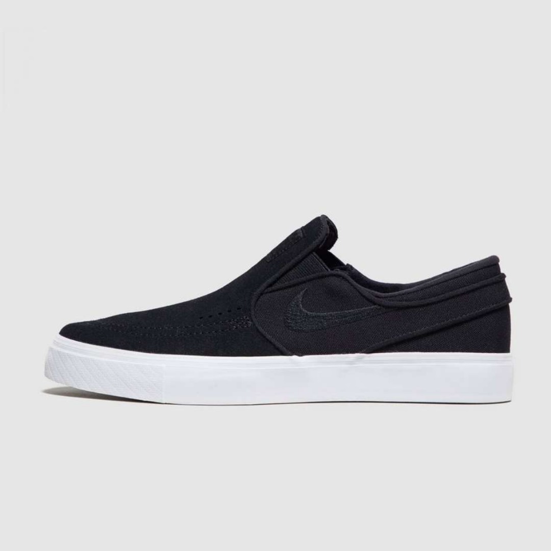 nike sb zoom stefan janoski trainers in black