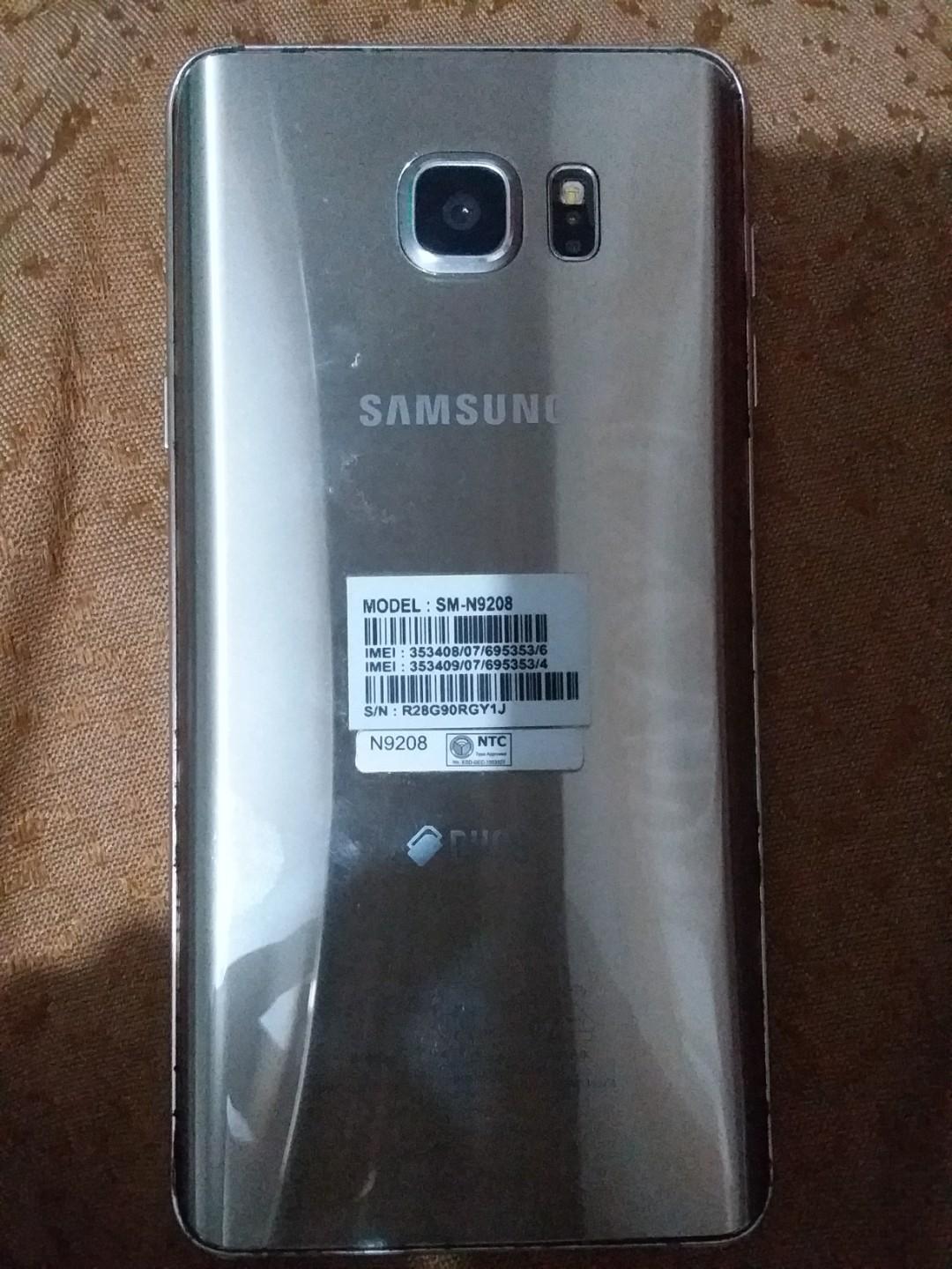 Original Samsung Note 5 (Category: Samsung) located in Antipolo. Submitted by purpleshop.ph (Listing ID 215372857, Image 2). Description: needs battery replacement kasi lumobo na Complete with original box, headset, manual, stylus Openline Platinum color No cracks Will include case/cover #cellphone #samsung #note #duos #note5 #samsungnote5.