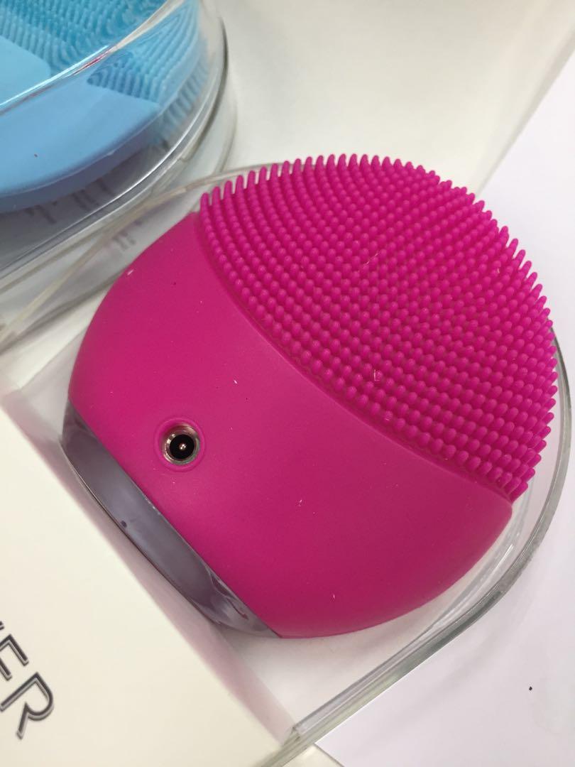 T sonic facial cleansing device, Beauty & Personal Care, Face, Face