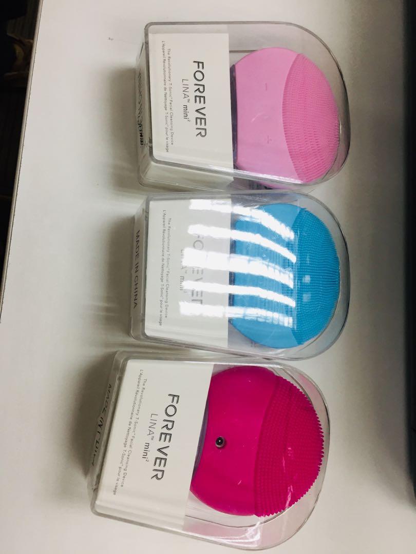 T sonic facial cleansing device, Beauty & Personal Care, Face, Face Care on Carousell