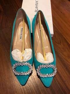 Manolo Blahnik turquoise point toe flats LIKE NEW
