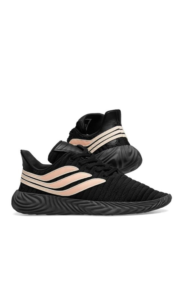 adidas yeezy 700 vanta