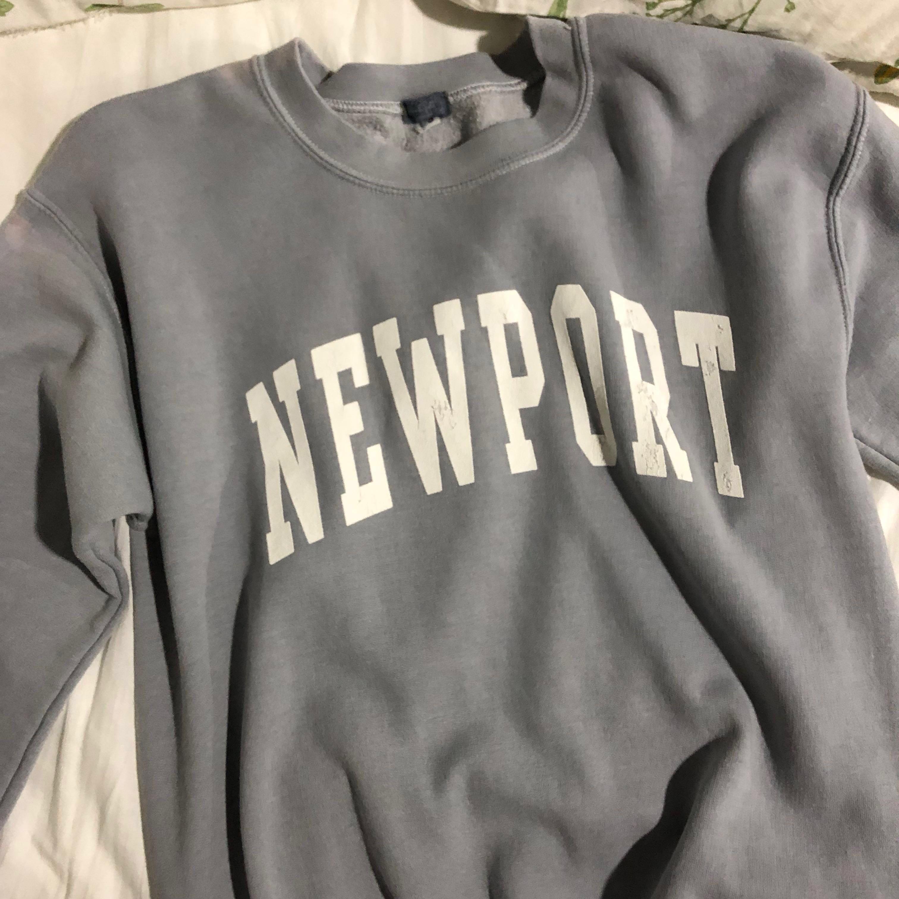 brandy melville newport sweatshirt