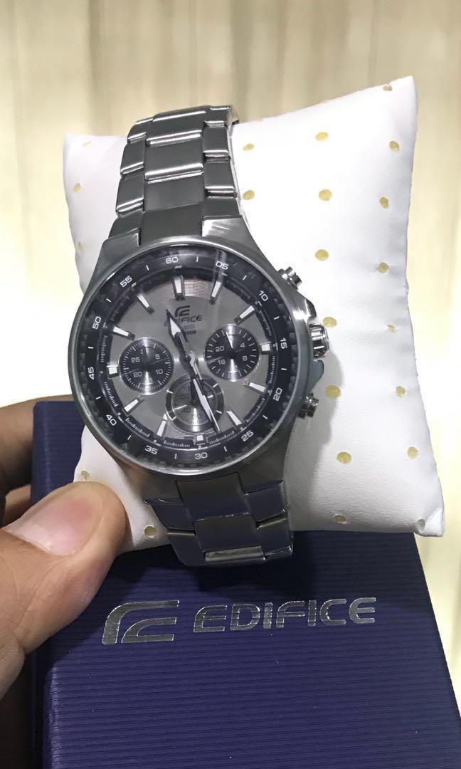 piel Admitir Ejercicio Casio Edifice EF-562-D (Brand New!!), Mobile Phones & Gadgets, Wearables &  Smart Watches on Carousell