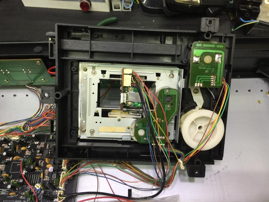 Cd player repair, Audio, Portable Music Players on Carousell
