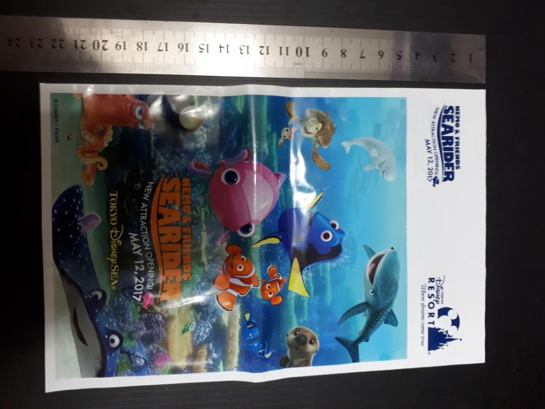 Disney store plastic shopping bag Finding Nemo, Hobbies & Toys