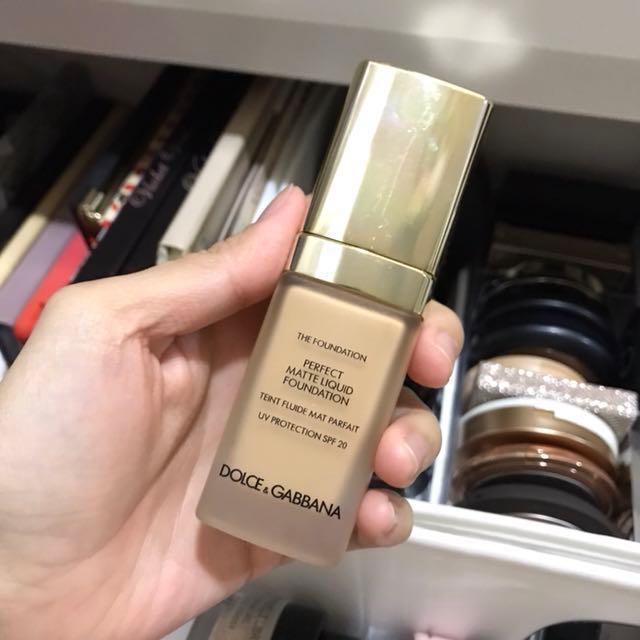 Dolce Gabbana Perfect Matte Liquid Foundation SPF 20 Beauty