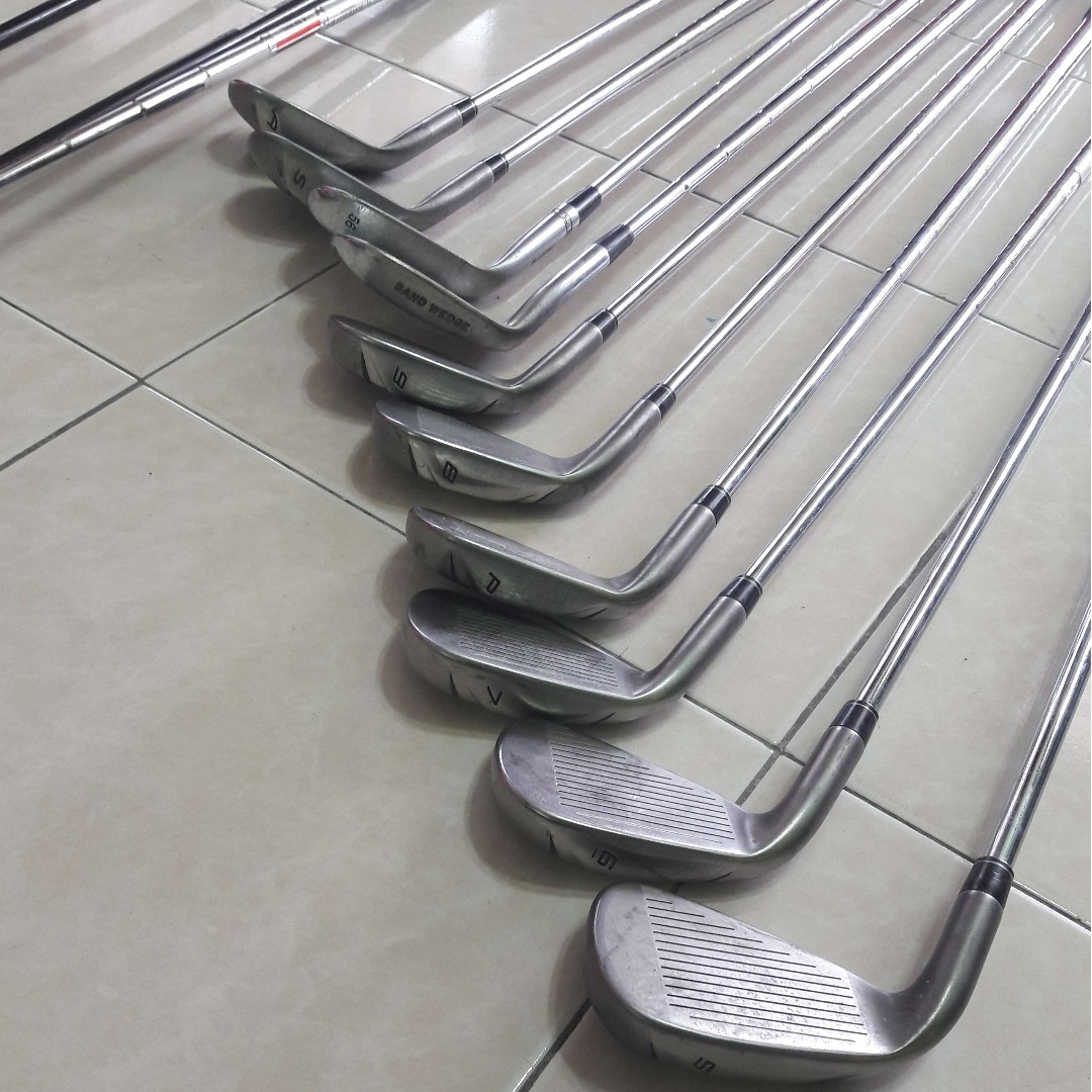 Golf Set (Used) to Let Go (Taylormade), Sports Equipment, Sports