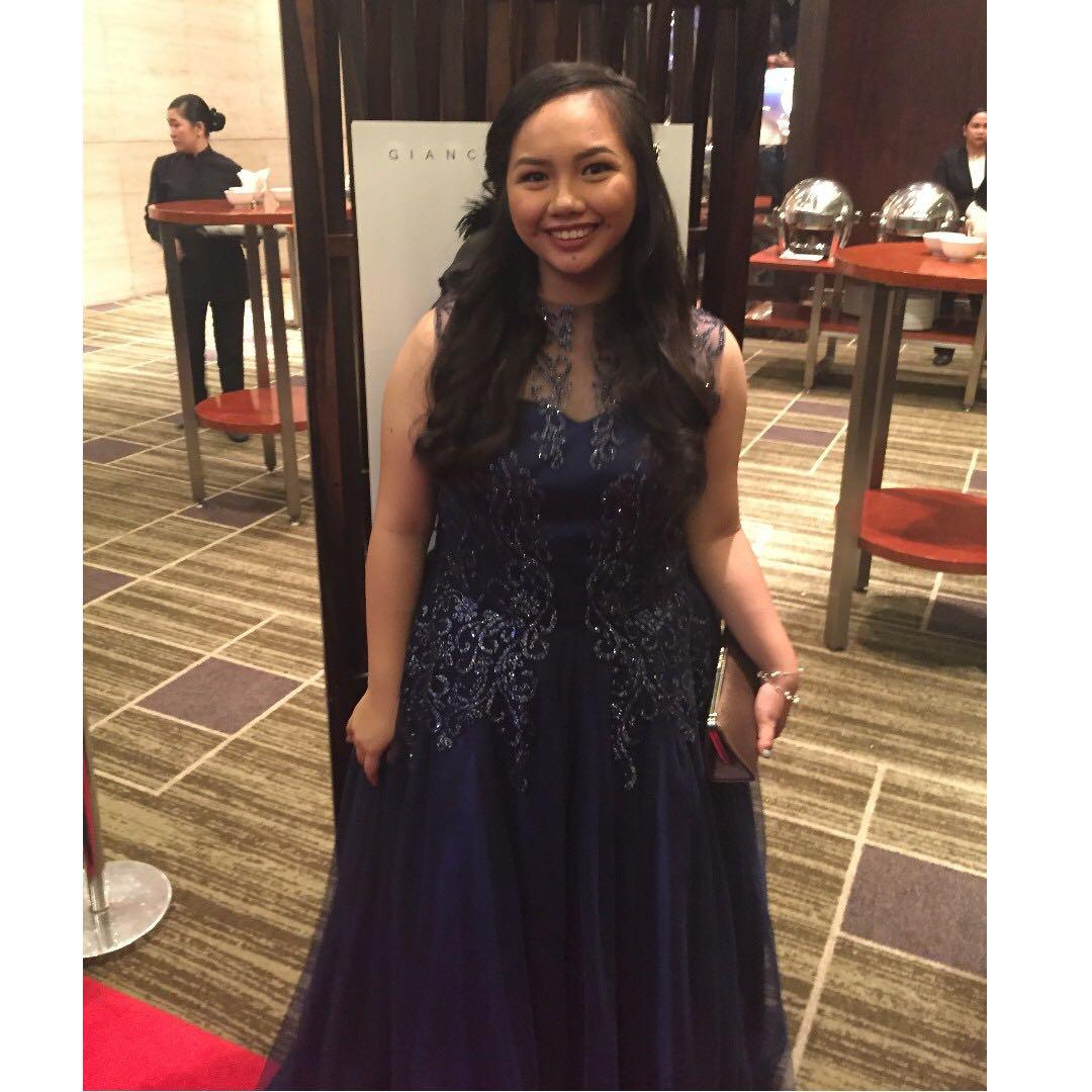 Gown For Rent Midnight Blue Js Prom Grad Ball Oscar Themed Parties Women S Fashion Dresses Sets Evening Dresses Gowns On Carousell