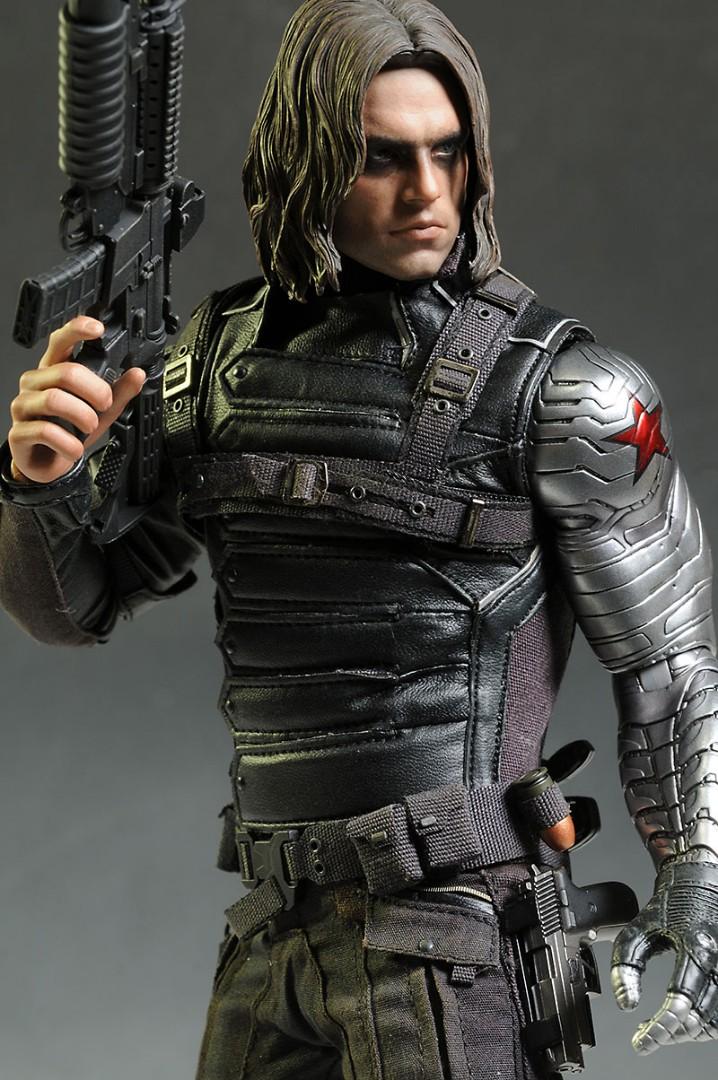 Hot Toys Winter Soldier Bucky Barnes 