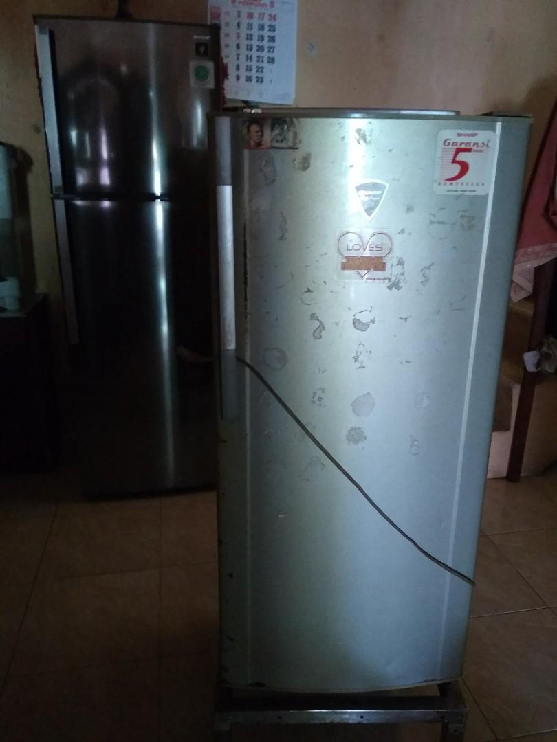 Kulkas 1 Pintu Sharp Kondisi Normal Minus Laci Ada Yg Rusak Tapi