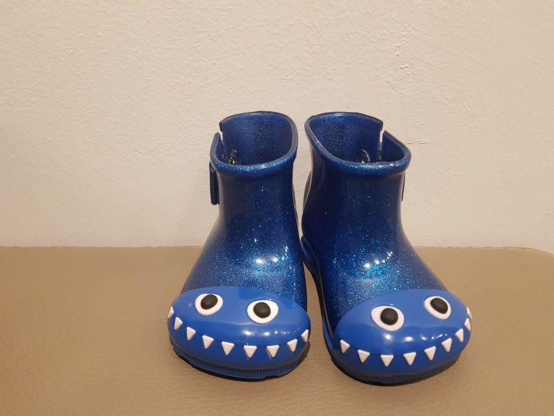 Baby top shark boots