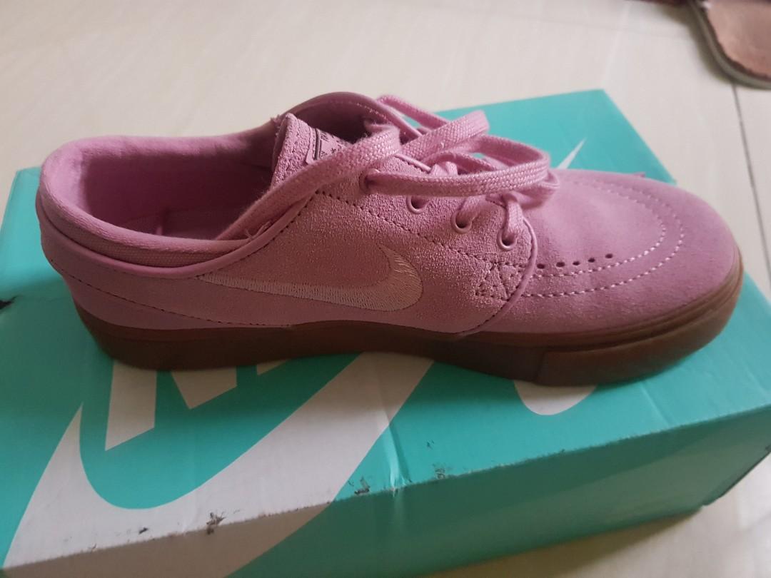 Janoski pink gum sole sale