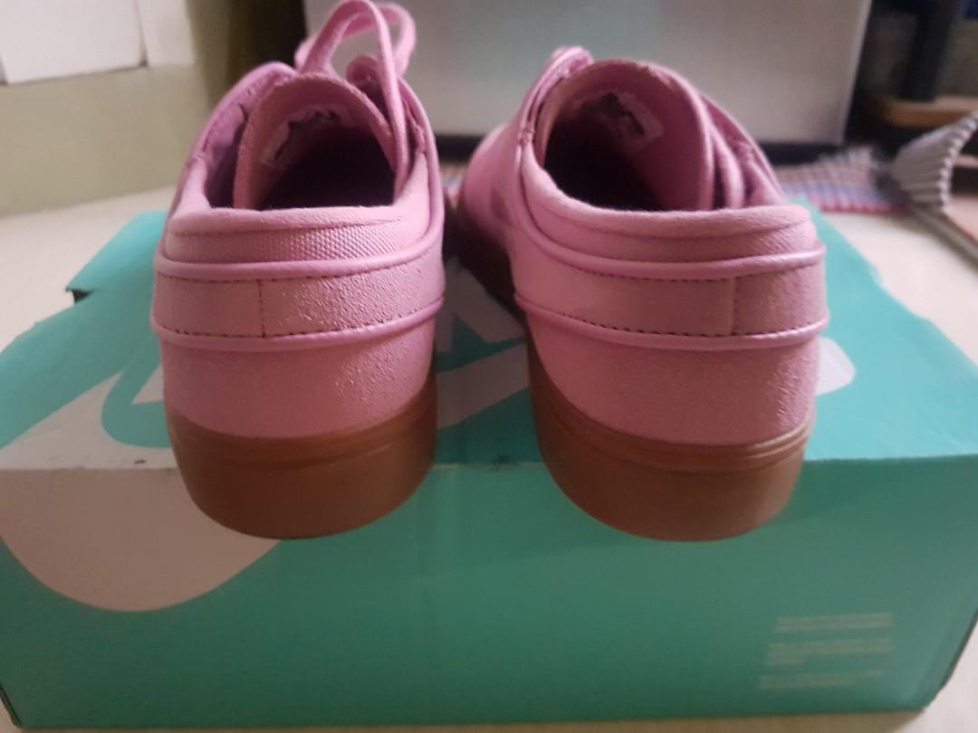 Janoski pink gum sales