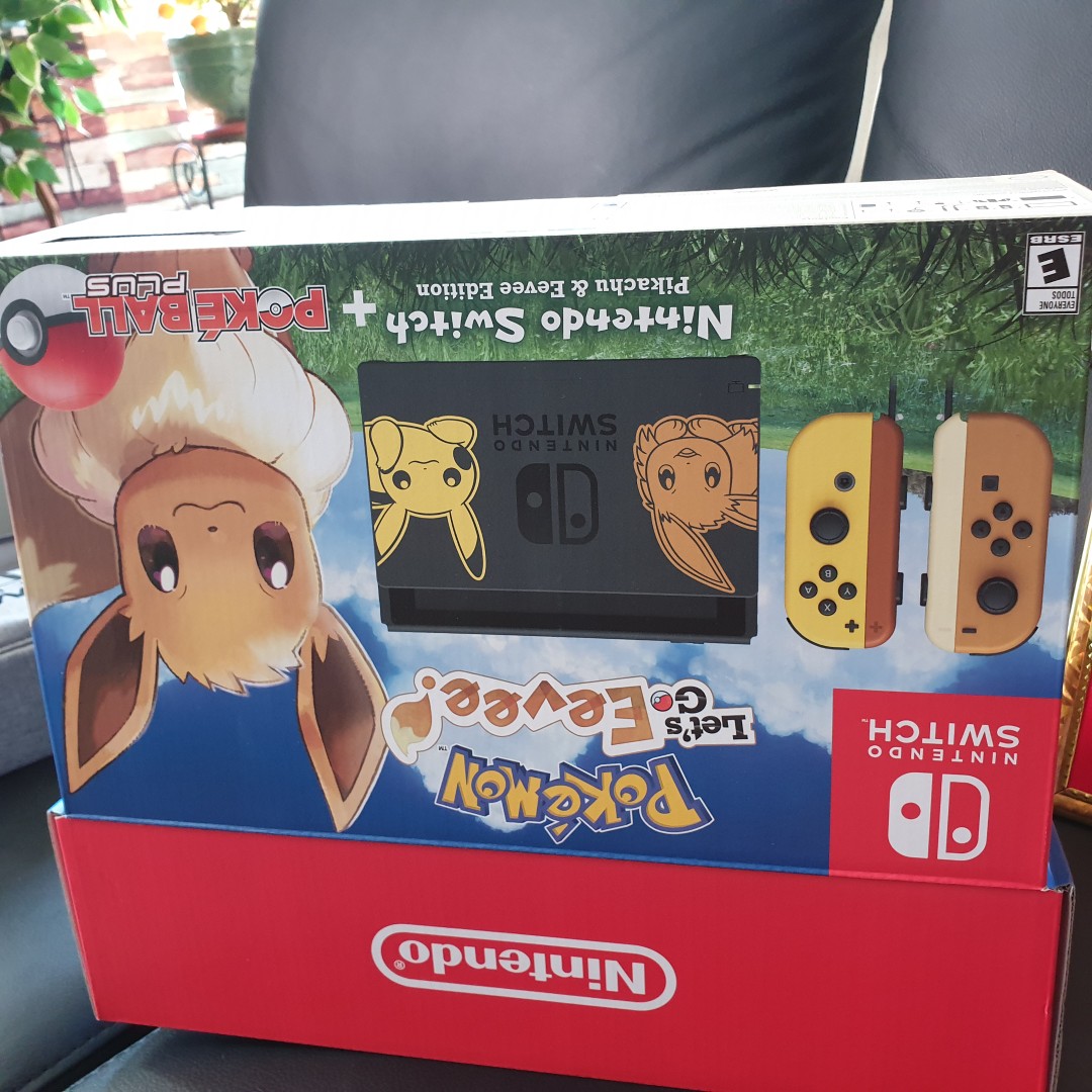 Nintendo's switch eevee edition (used), Video Gaming, Video Games