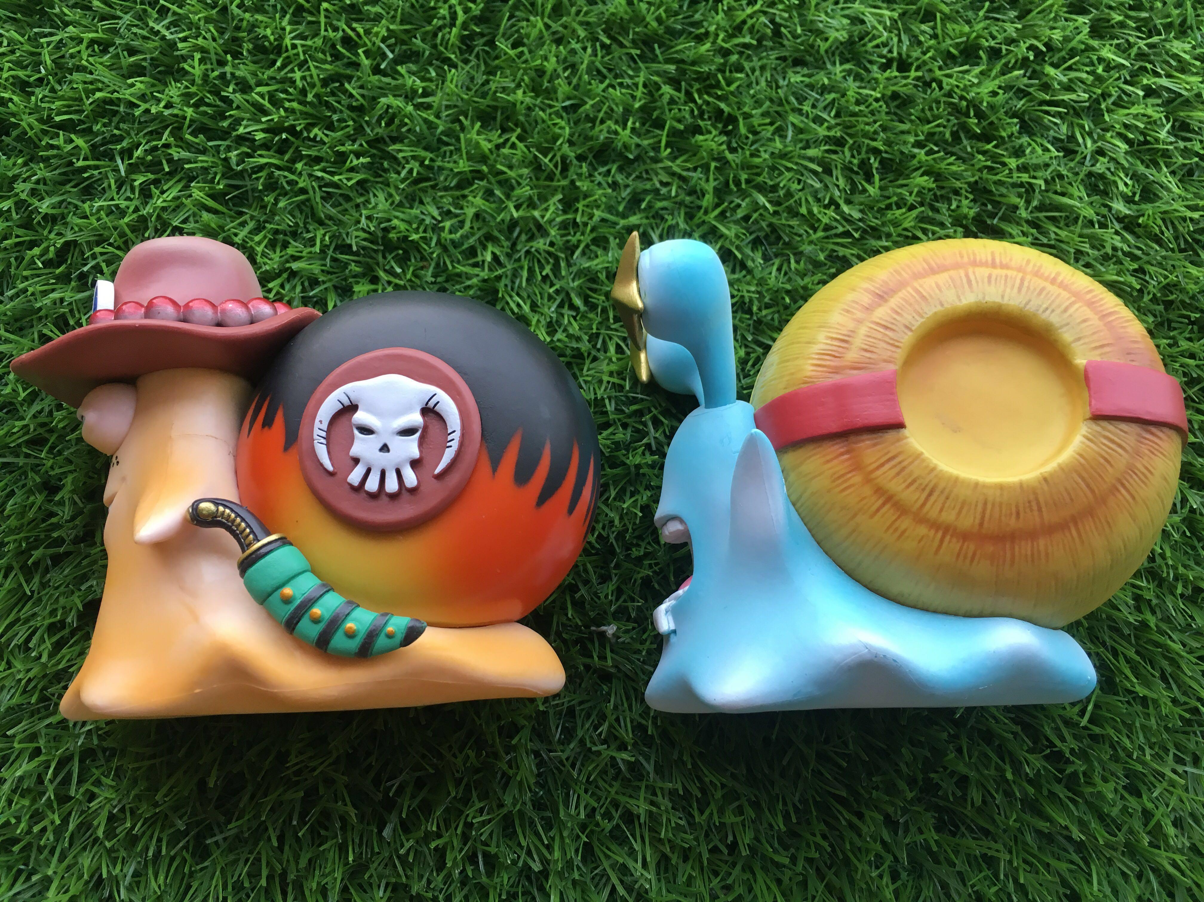 One Piece Den den Mushi Ace & Luffy, Hobbies & Toys, Collectibles