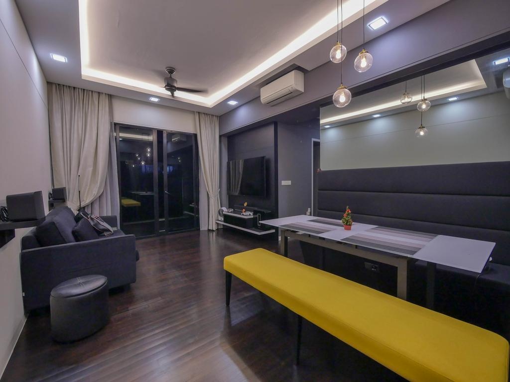 Village Pasir Panjang Freehold Charming Black And White Condo