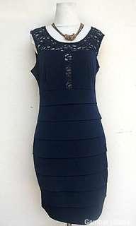 Midi dress navy lace