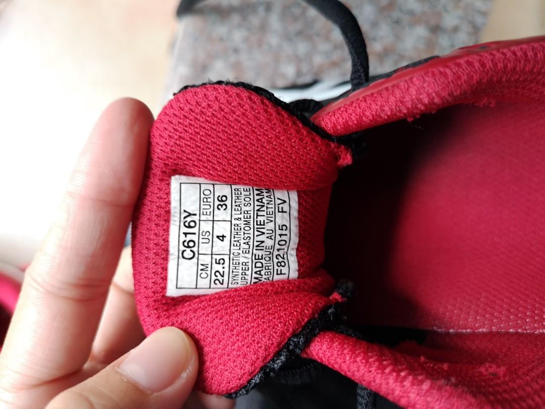 Asics Ultimate Frisbee Cleats/Boots, Sports Equipment, Sports & Games