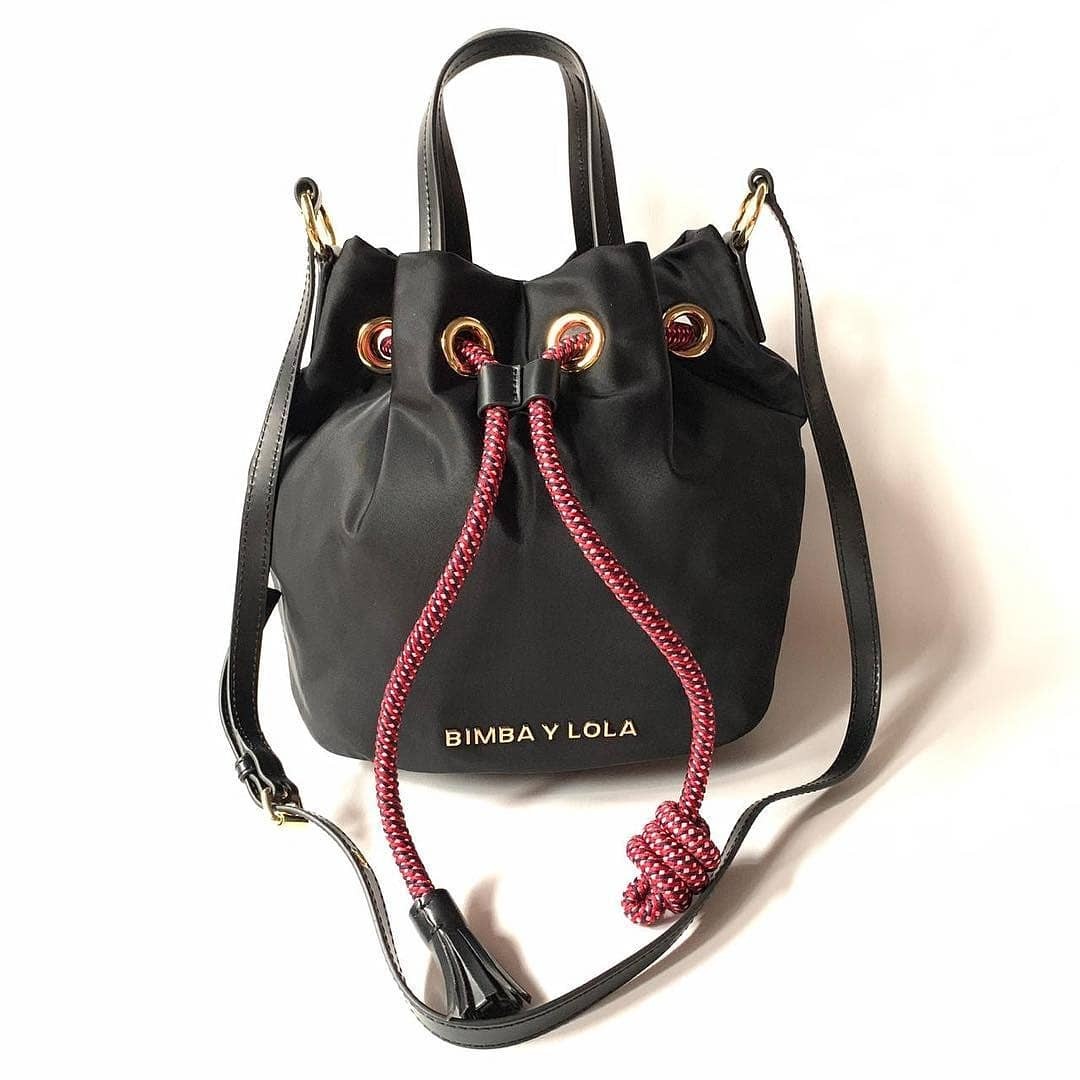 Bimba & Lola Handbags Black Leather ref.174409 - Joli Closet