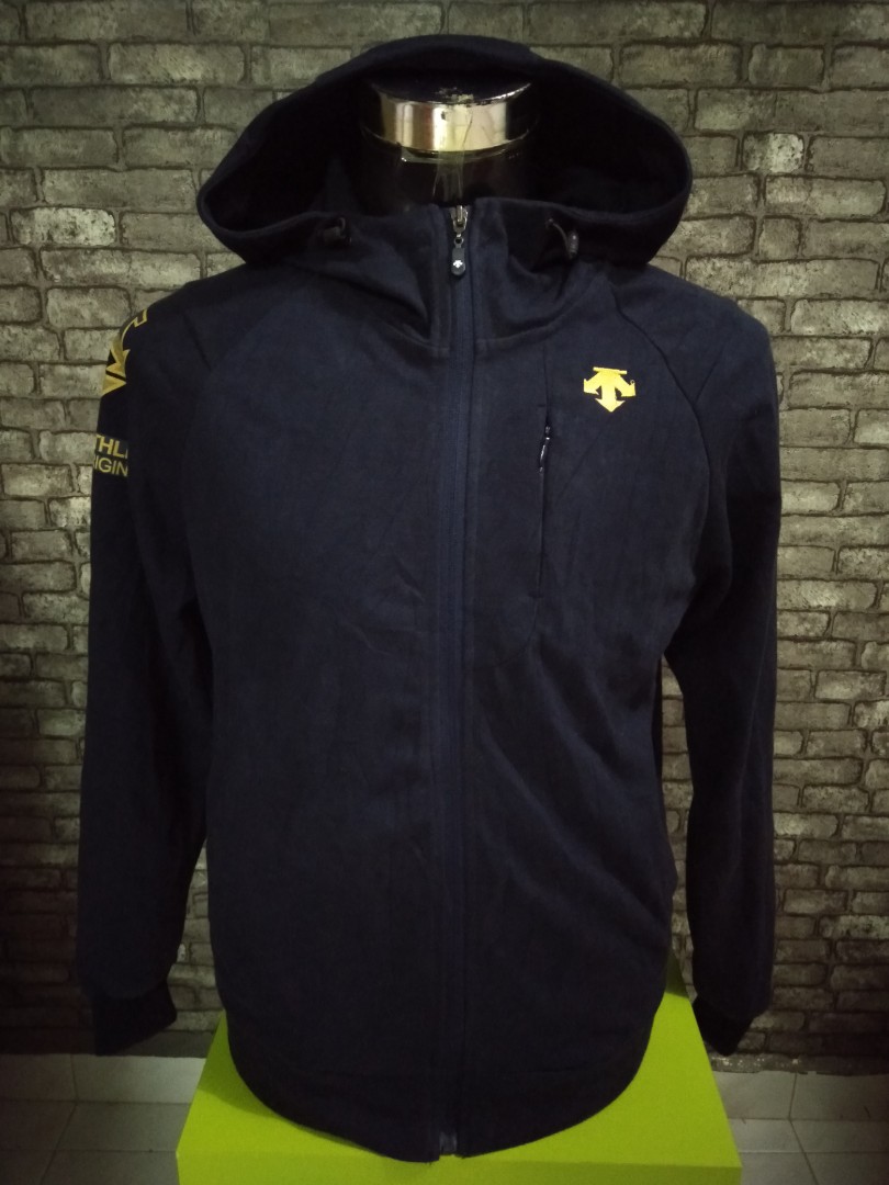 descente hoodie