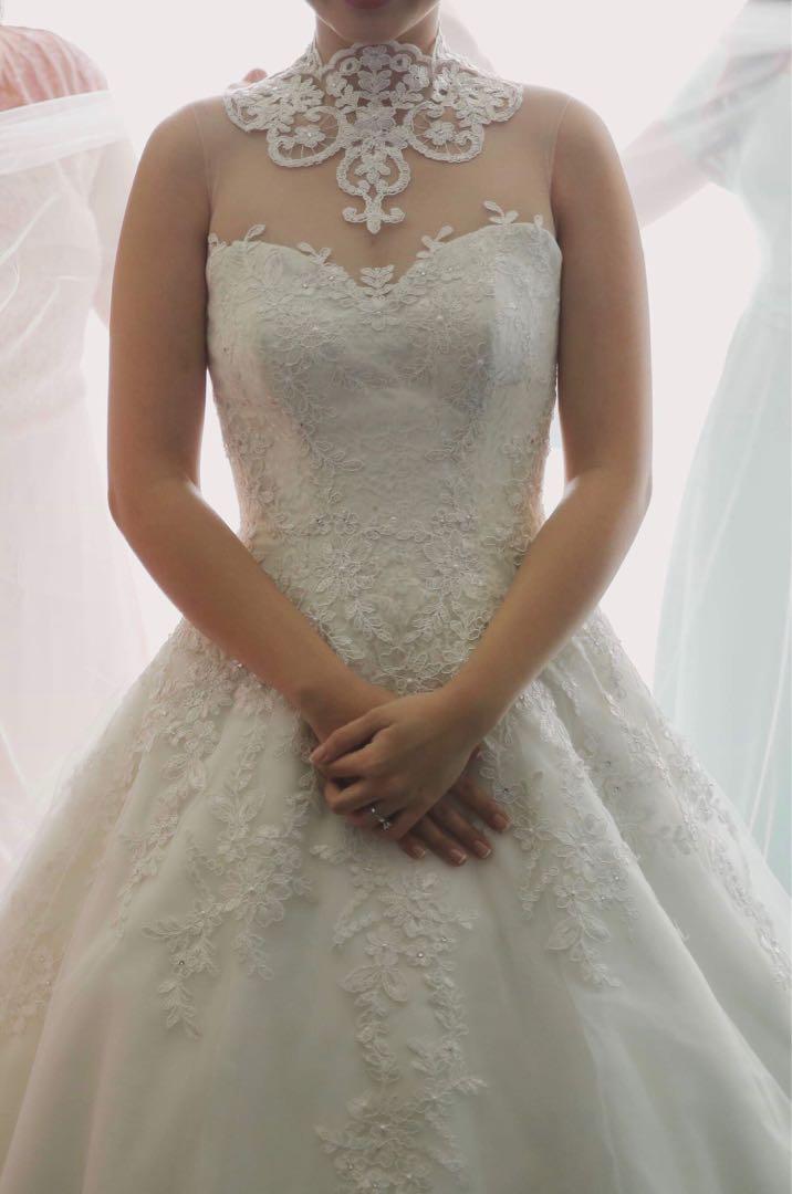 Carmen lazaro wedding gowns store