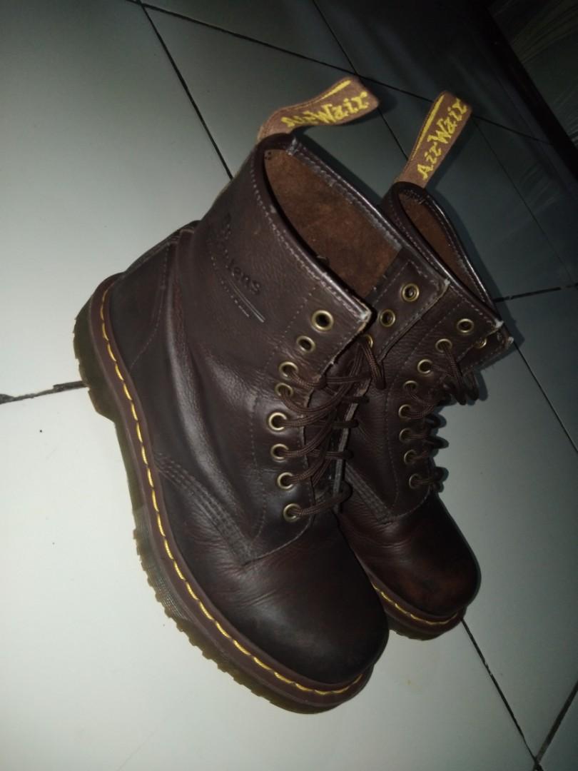 dr martens 1460 crazy horse