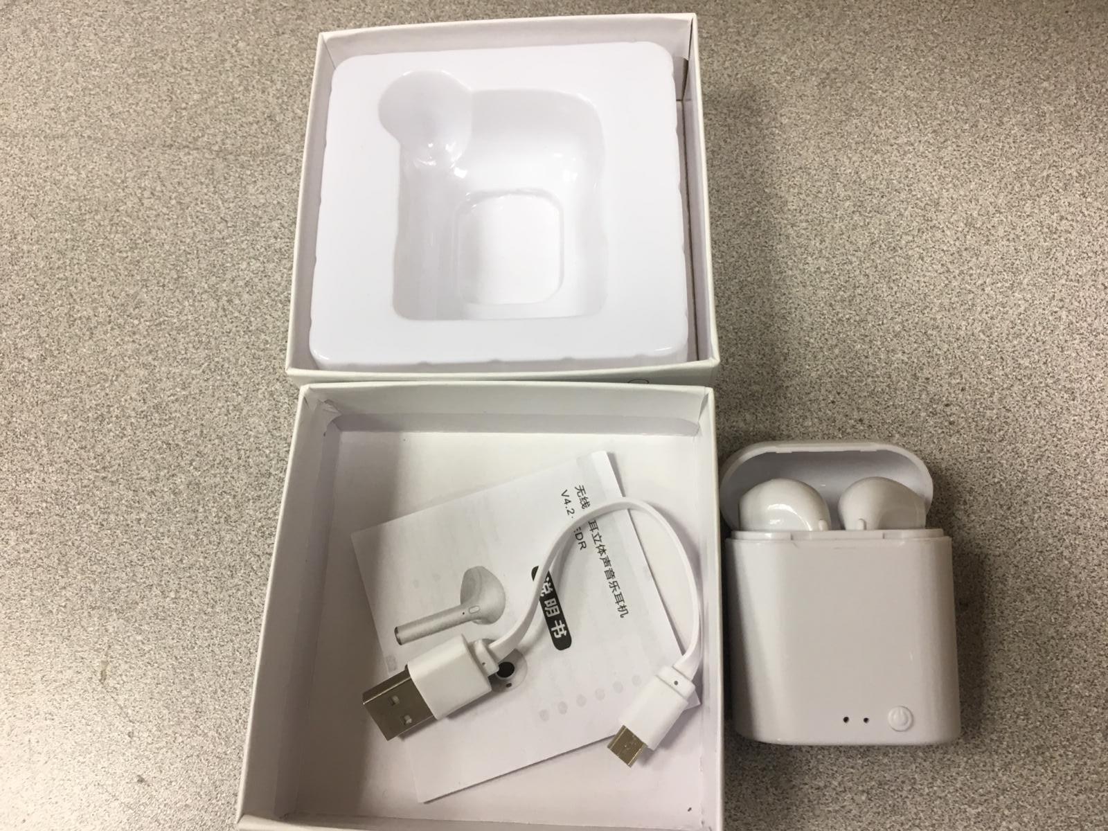 I7 mini hotsell airpods charging