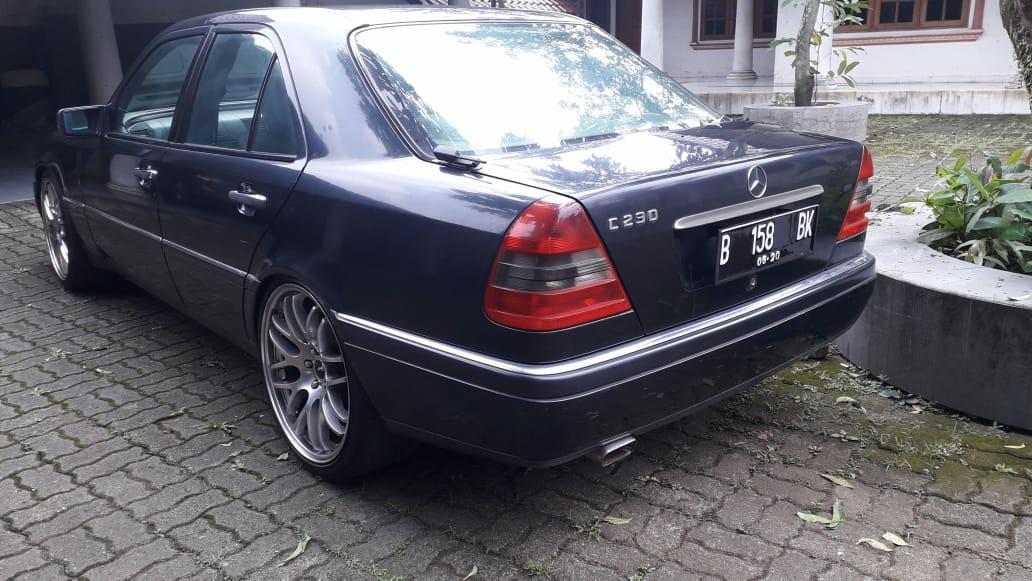 Mercedes Benz C200 Elegance 1996 Matic Mobil Motor Mobil Untuk Dijual Di Carousell