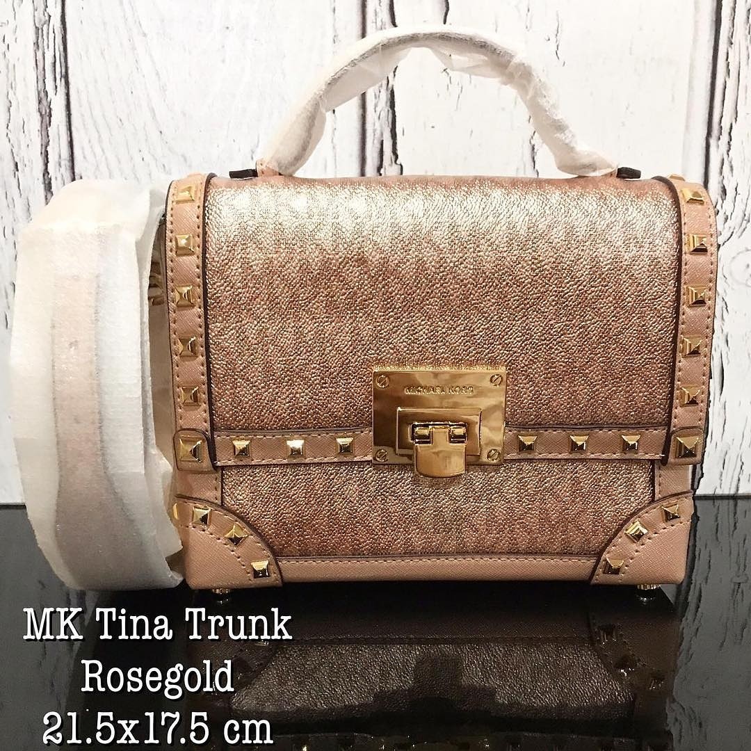 Michael kors tina trunk sale