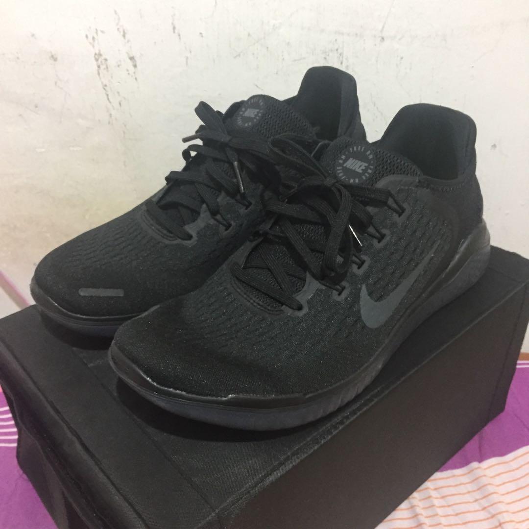 nike free rn 2018 triple black