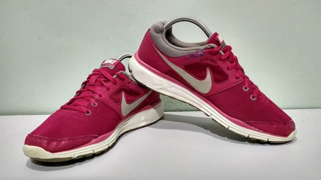nike lunarfly 4