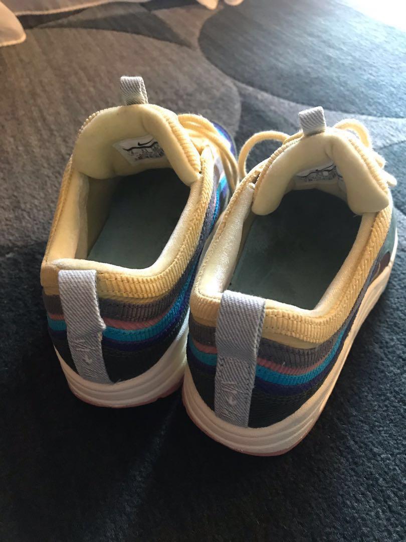 nike air max reese witherspoon