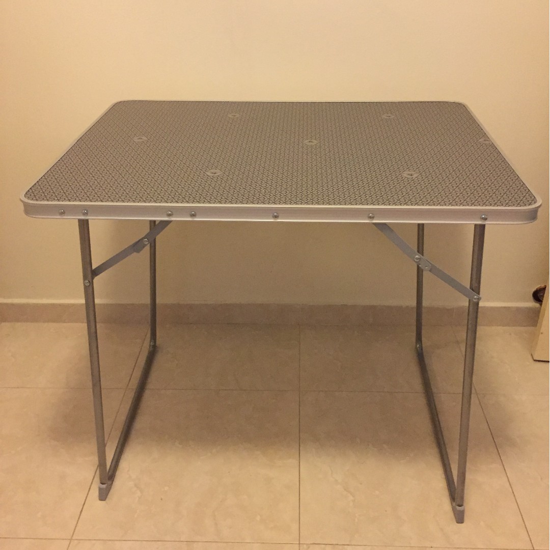 decathlon folding table