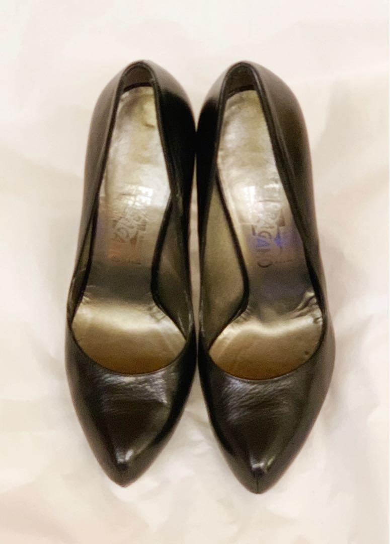 heels with wooden heel