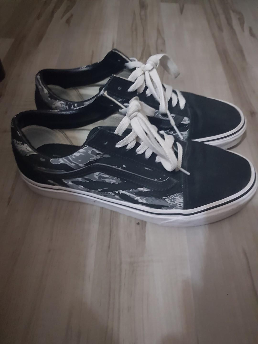 Vans old Skool x JD sports, Men's Fashion, Footwear, Sneakers on Carousell