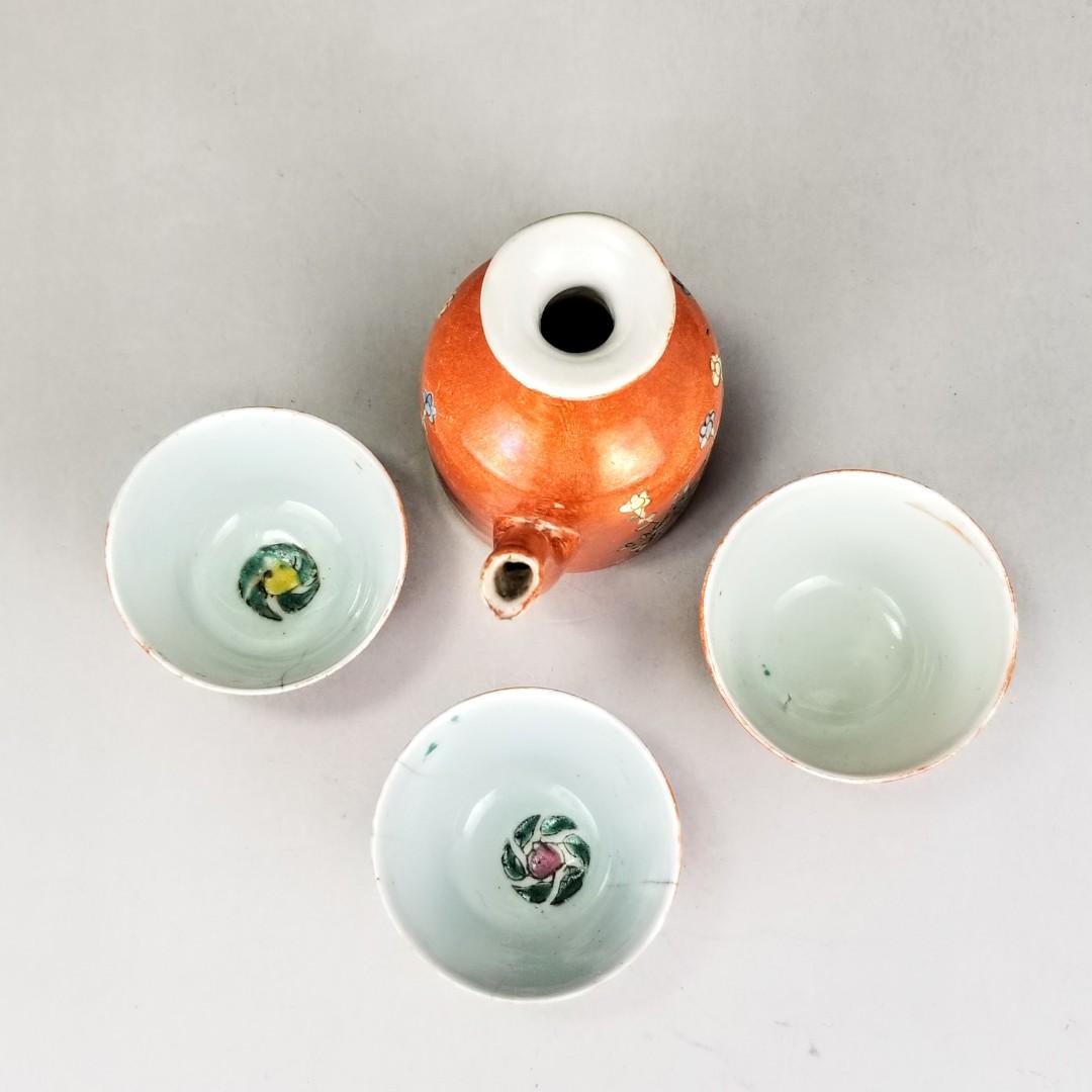 清同治珊瑚紅釉粉彩暗八仙紋酒壼連三小杯, 傢俬＆家居, 家居裝飾, 家居