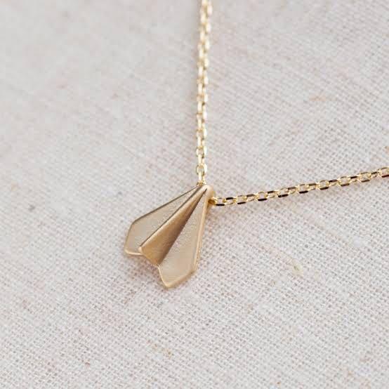 Airplane necklace clearance forever 21