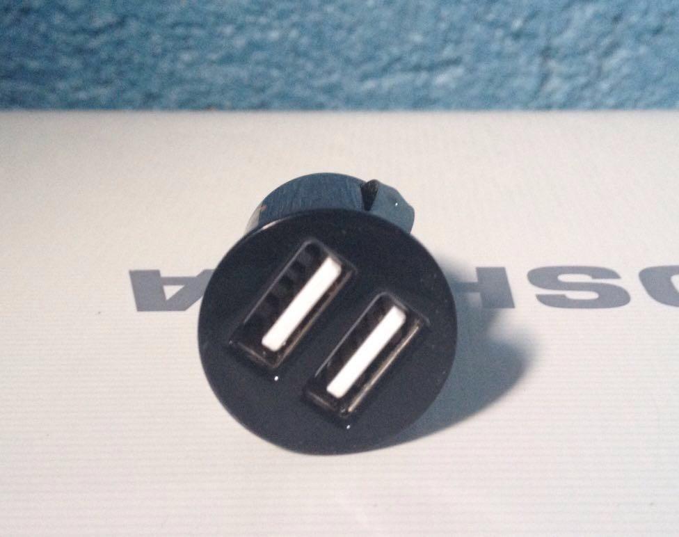 Griffin usb car charger (Category: Chargers) located in Manila. Submitted by aymsonestopshop (Listing ID 164824628, Image 3). Description: - padala from Kuwait -new item ( dp nagamit wla akong car😅) - rfs Decluttering #febsale.
