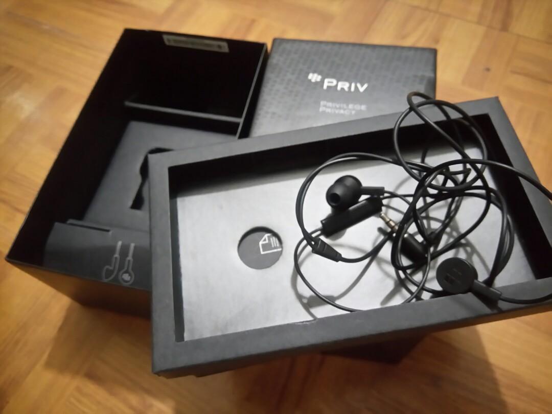 Kotak dan headset Original Blackberry Priv Telepon Seluler
