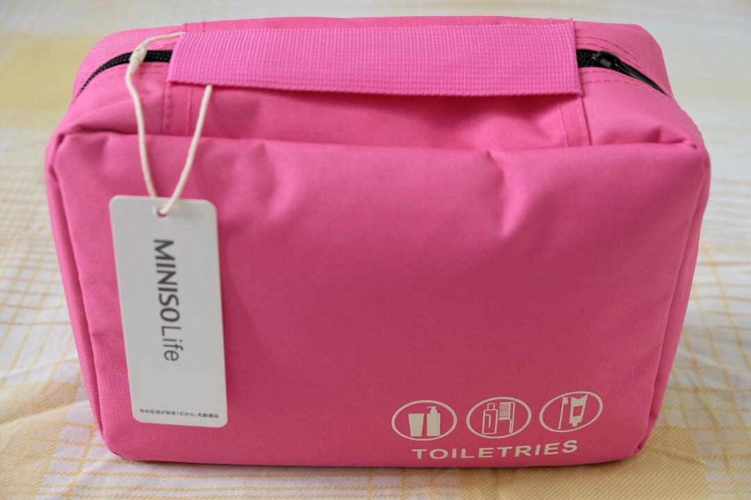 Miniso Travel Pouch, Hobbies & Toys, Travel, Travel Essentials