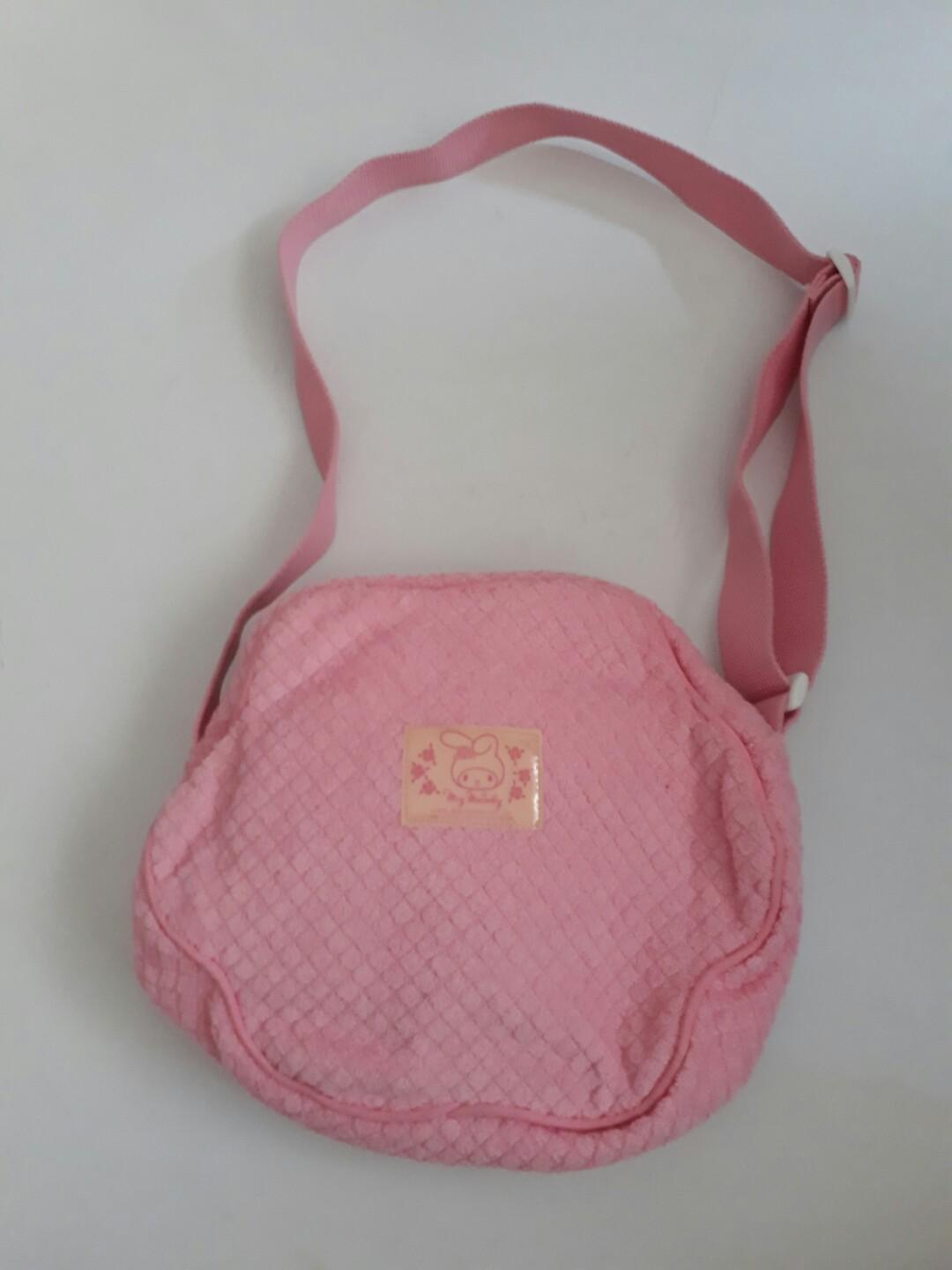 My Melody shoulder bag (Category: Diaper Bags & Wetbags) located in San Juan City. Submitted by melody_24 (Listing ID 215918327, Image 2). Description: Slightly used My Melody shoulder bag. Adjustable sling. With zipper closure. In very good condition. Stored and kept very well.. very clean in and out.. original Sanrio from Japan.