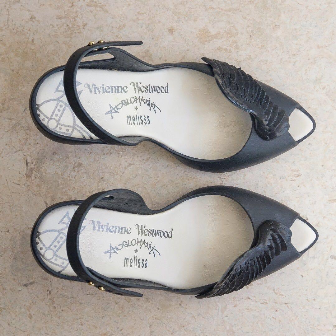 fashionjunkii: Vivienne Westwood/Melissa Anglomania Heart shoes .