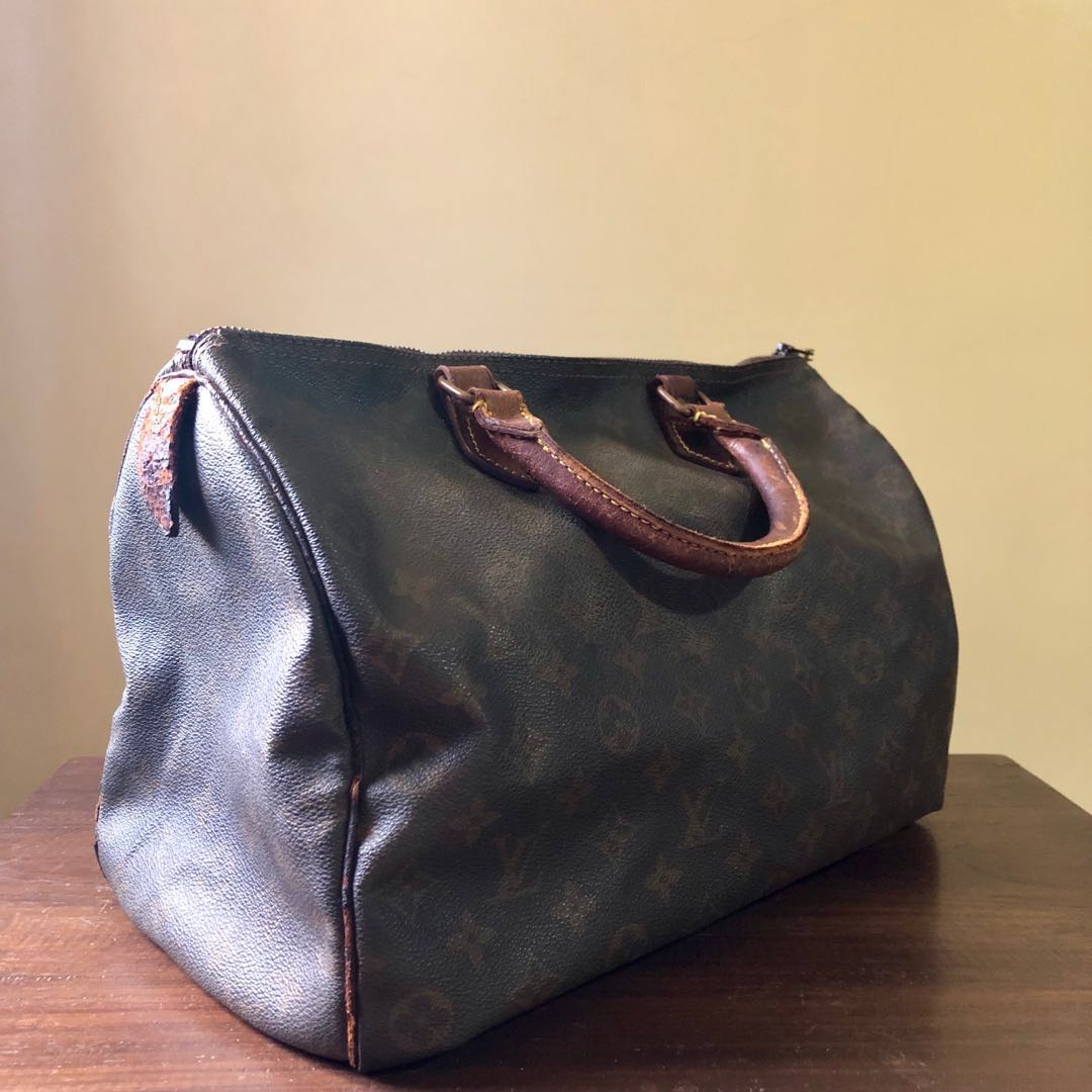 1970s Vintage Lv Clutch With Eclair Zipper And Stamped for Sale in  Arlington, TX - OfferUp